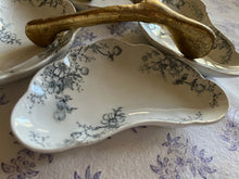 Load image into Gallery viewer, Bone plates from England