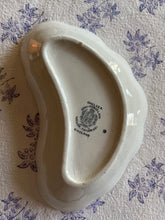 Load image into Gallery viewer, Bone plates from England