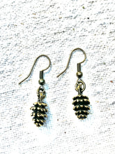 Load image into Gallery viewer, Pinecone Earrings
