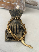 Load image into Gallery viewer, Yucatán hand charm bracelet
