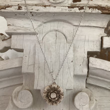 Load image into Gallery viewer, Medallion necklace
